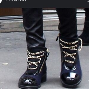 CHANEL Black Tweed Cap Toe Ankle Boots Gold Chain Made in Italy Size 38 new